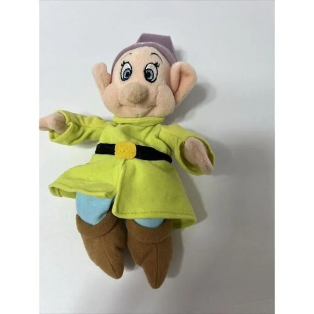Disney Store 8